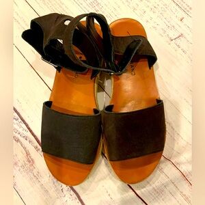 Lucky Brand - sz 9 - ankle strap - EUC